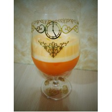 Ароматизированная свеча `Апельсин с ванилью`.